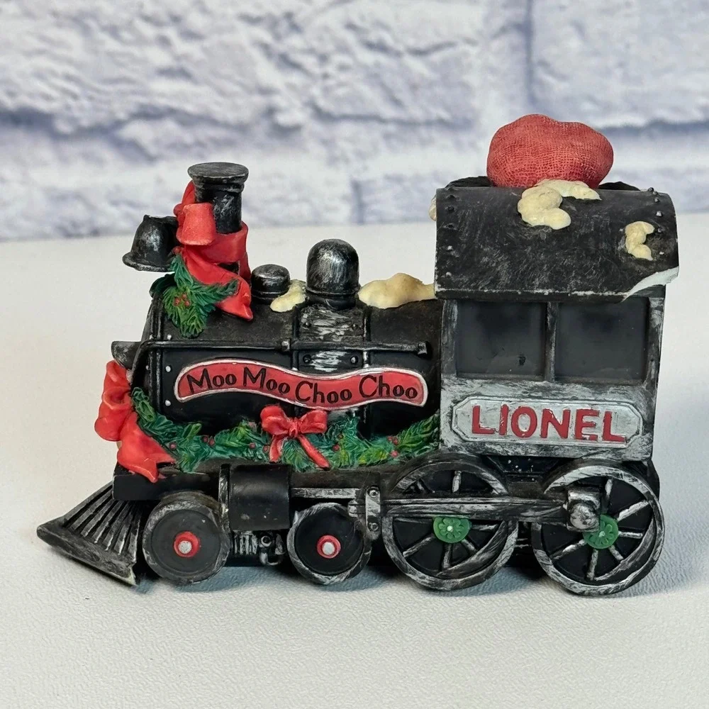 Marys Moo Moos Christmas Is Coming Right On Time Boy On LIONEL Train 858528 READ